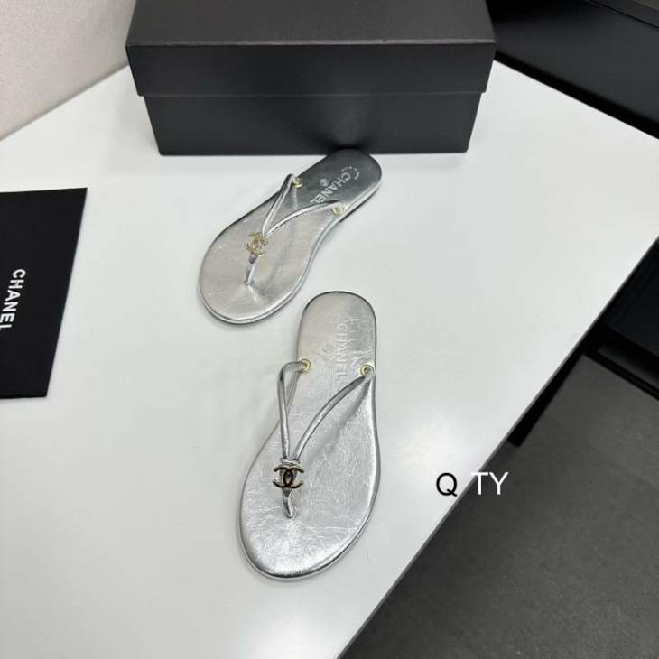 Picture of Chanel Slippers _SKUChanelsz35-40TY04153132